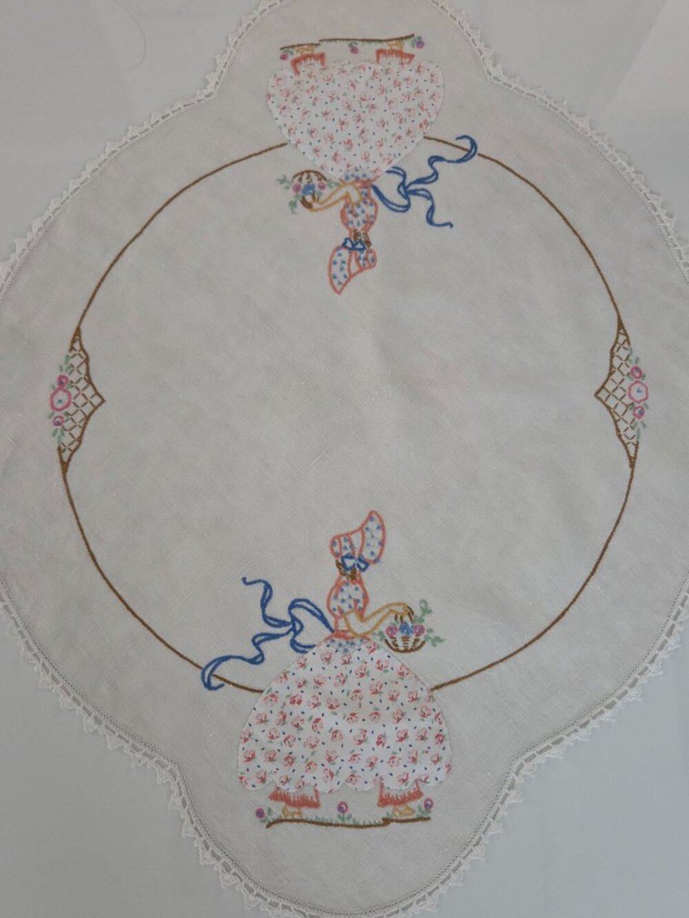 Vintage Cottage Core Table Topper